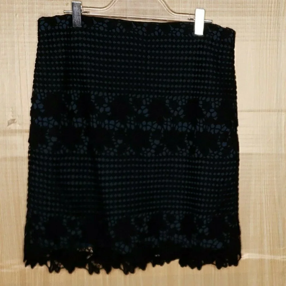 Loft Womens Black Crochet Knit Skirt With Teal Underlay 4